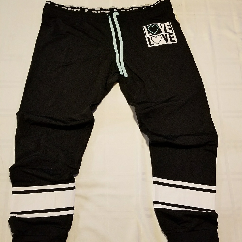 Joggers - Picture 2 of 4